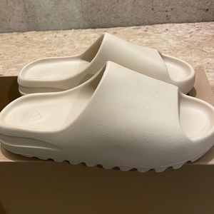 Yeezy Slide Bone Mens 11 New with Box